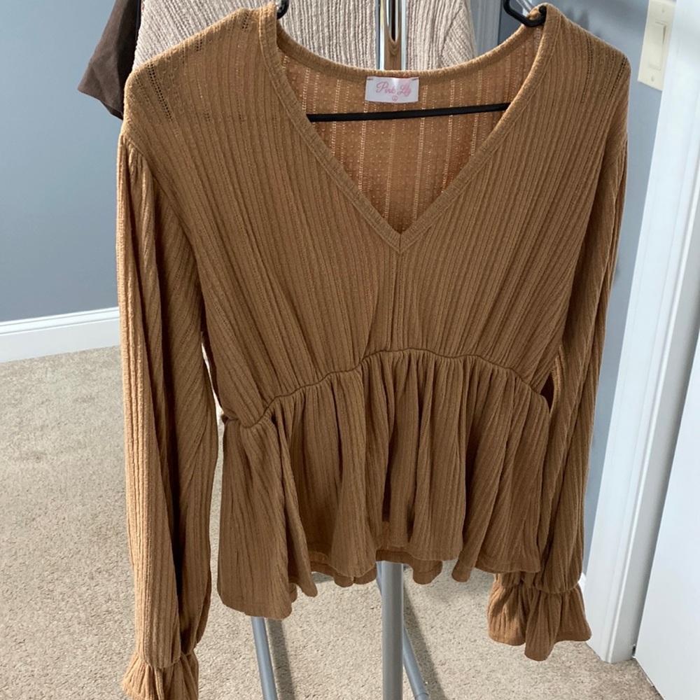 Pink Lily | women’s tan colored top | size large